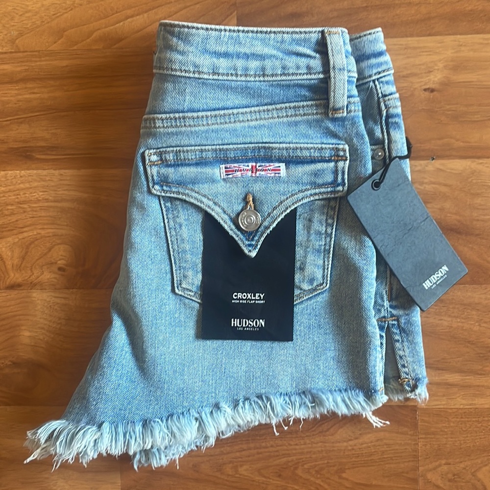 Hudson CROXLEY high-rise flap shorts